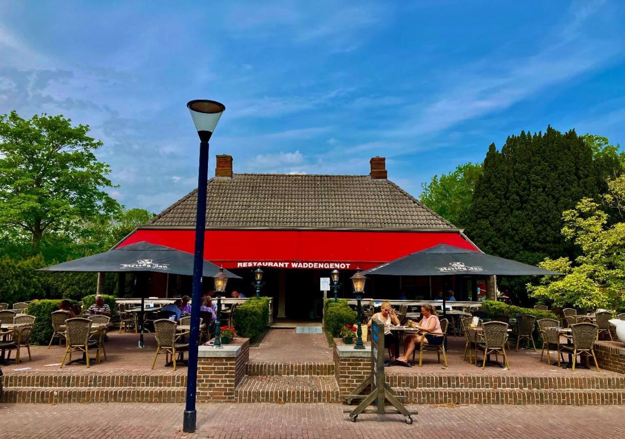 Hotel Waddengenot Pieterburen Exterior photo